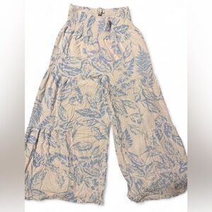 HYFVE white Pants with Light Blue Leaf Print